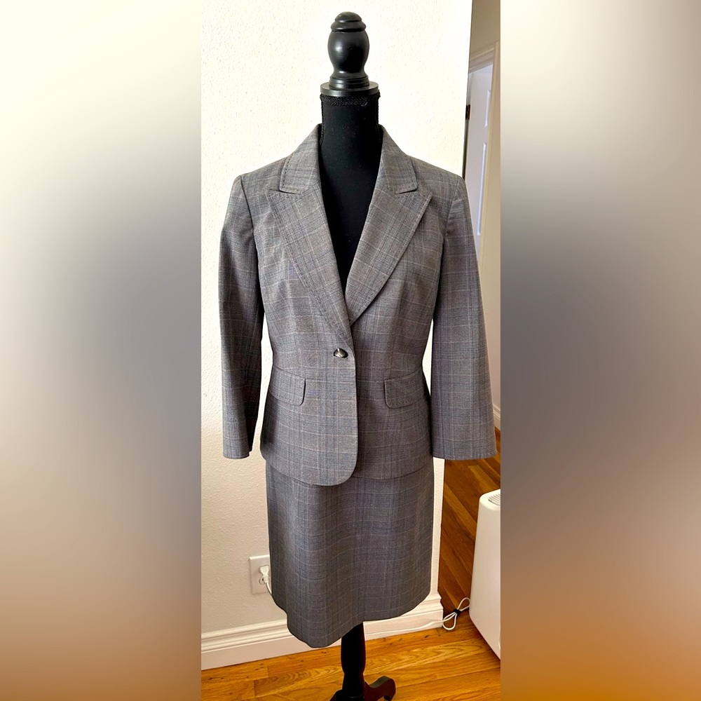 Jones NY Women’s Suit